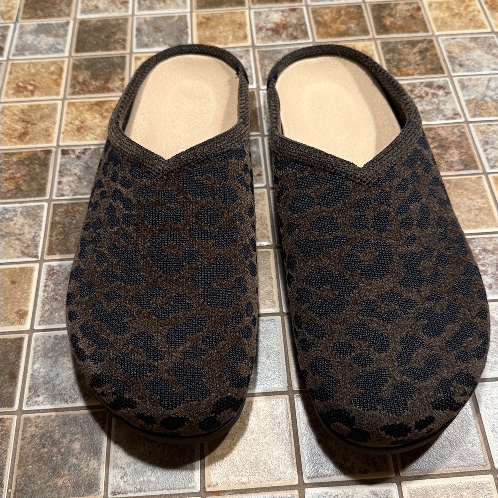 Like New! Rothy’s “The Casual Clog” 11